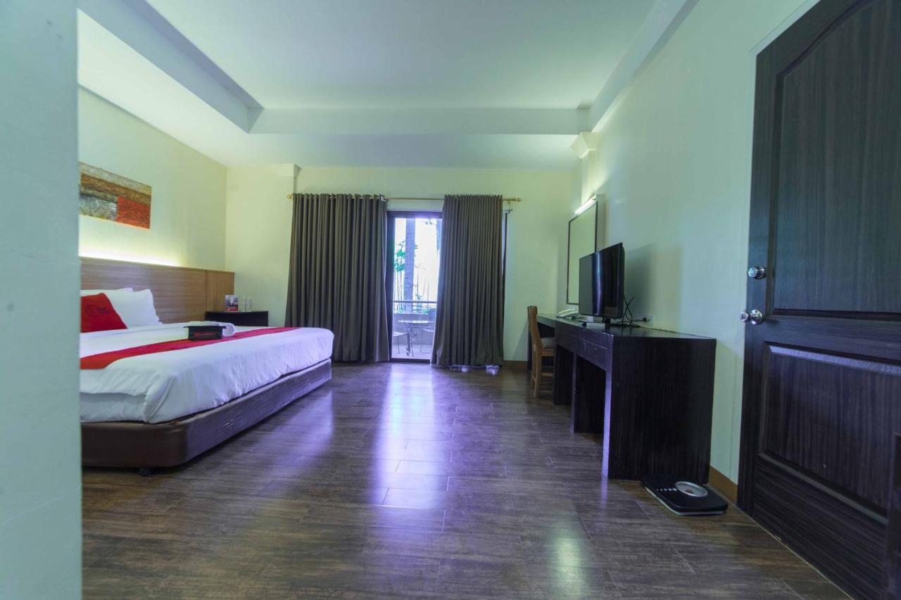 Hotel Reddoorz Premium @ The Ritz Garden Oases Davao Stadt Exterior foto